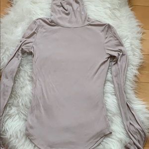 Aritzia turtleneck